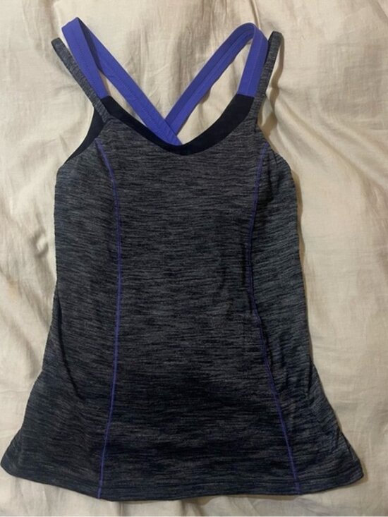 Lululemon Run For Gold Tank Size 6 - Picture 3 of 7
